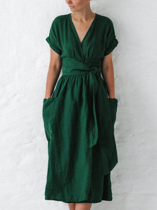 Esmeralda - Afslappet kjole i mellemlang længde