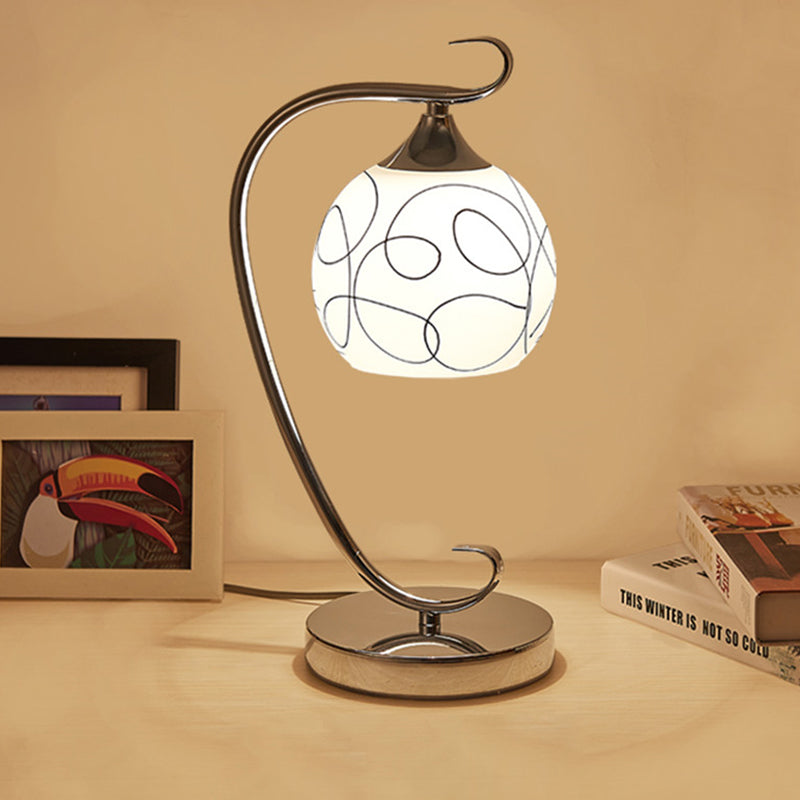 Orbola – Klassisk hvid glaskuglebordslampe