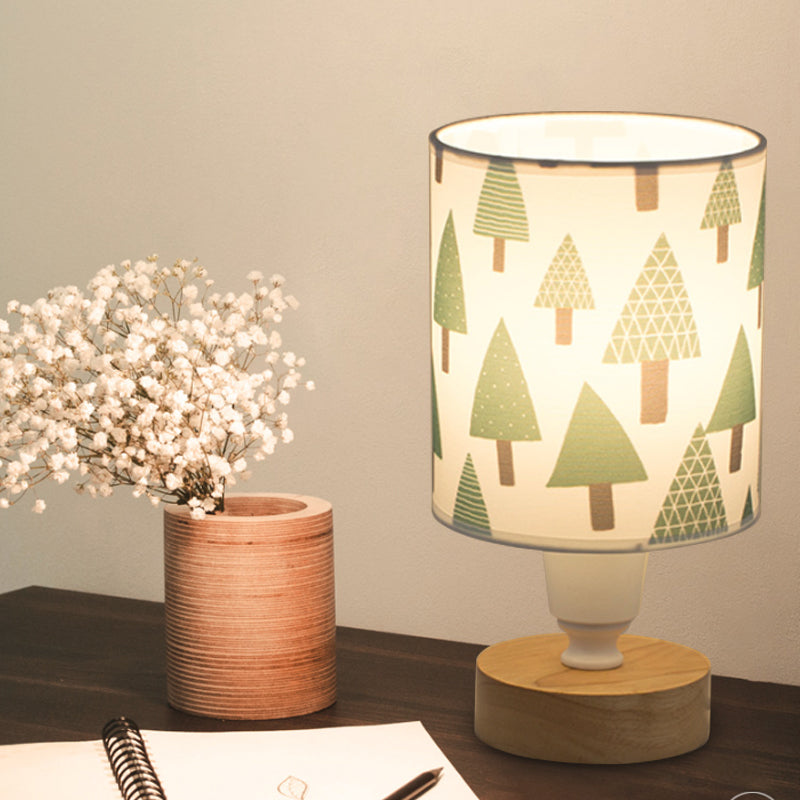 Naturis – moderne skrivebordslampe i stoff