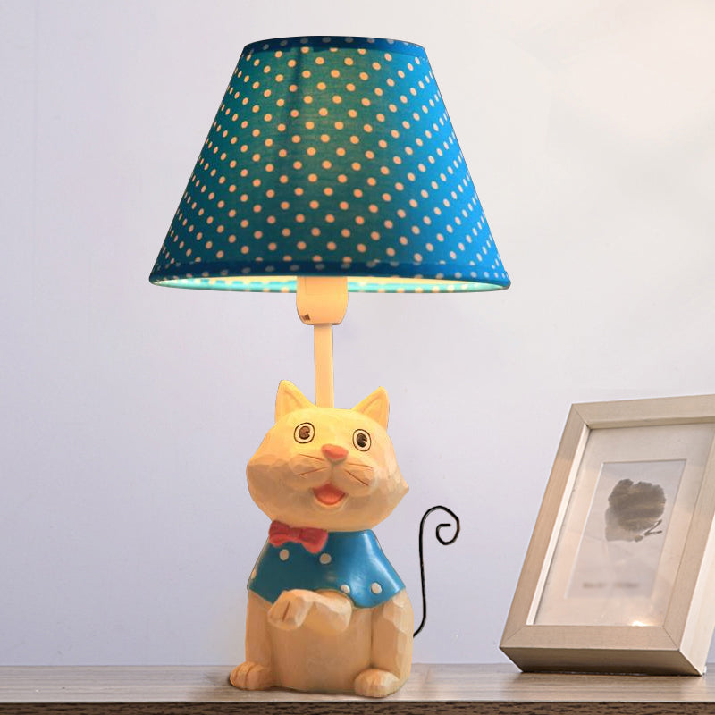 Pawsome – Sød kegleformet bordlampe
