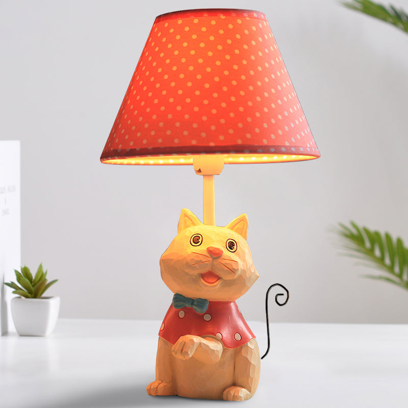 Pawsome – Sød kegleformet bordlampe