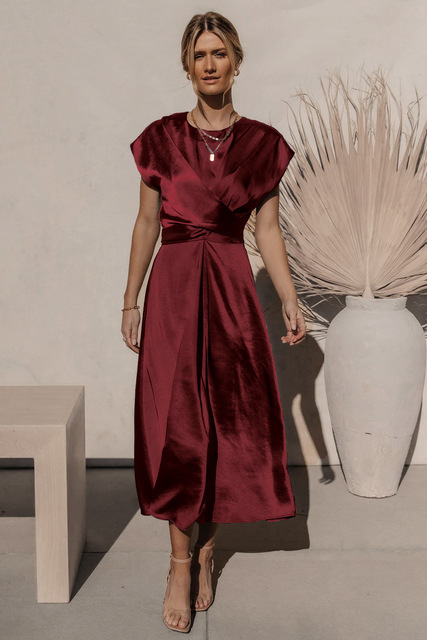 Athena - Elegant Crossover Satin Kjole