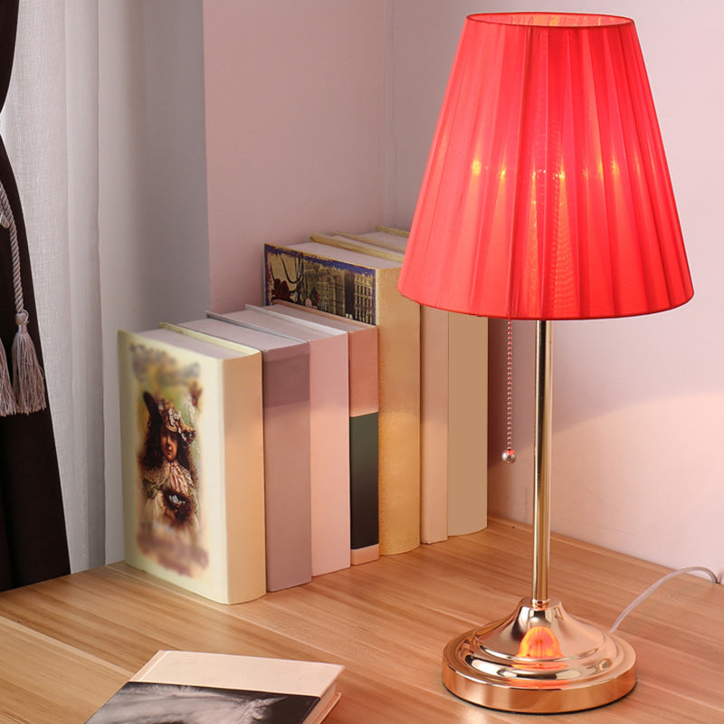 AstralGlow - Elegant stof Empire Shade bordlampe med trækkæde