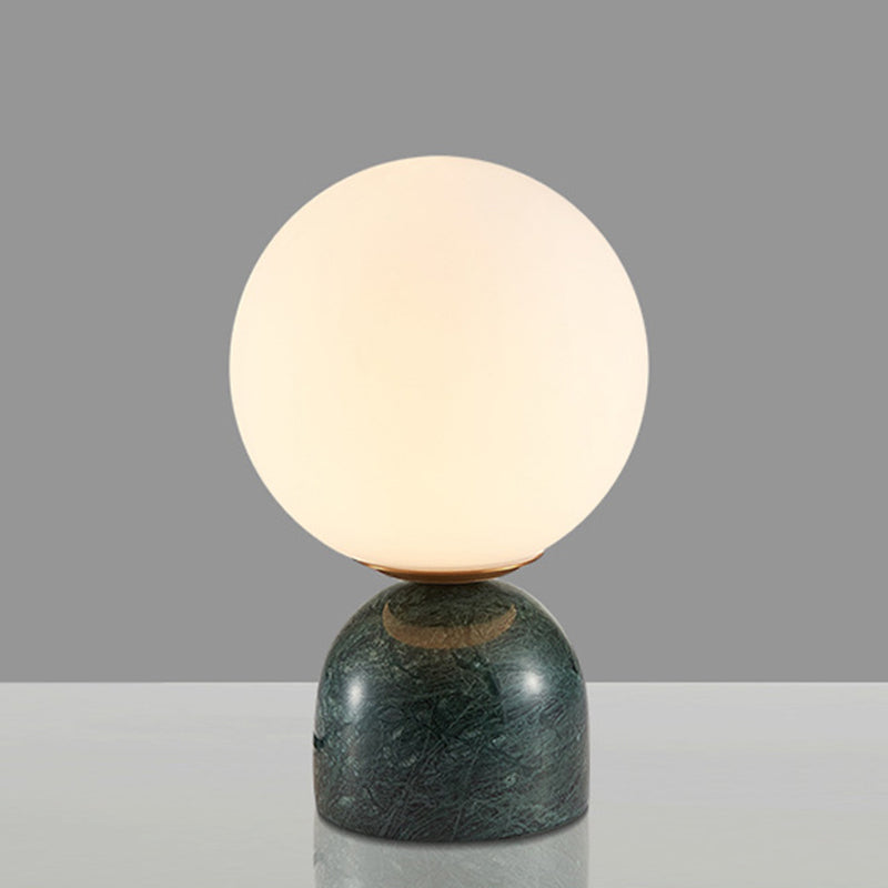 Lunora | Nordisk Frosted Glas Kuglelampe