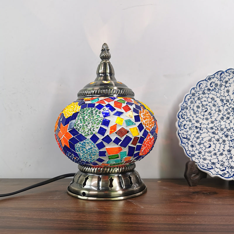 Globerra – Indviklet Globe-farvet glaslampe