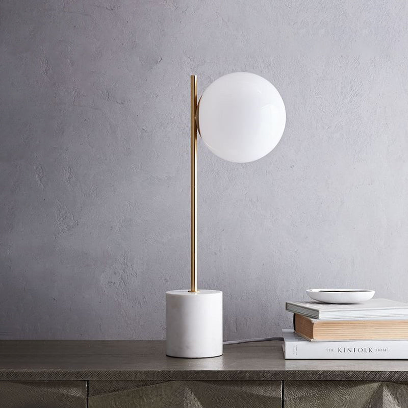 Aurelia | Moderne hvid glas sfærisk bordlampe med marmor base