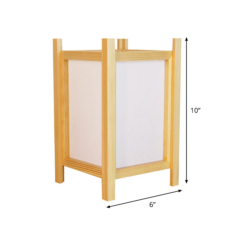 Woodelle – Moderne bordlampe med charme i naturligt træ