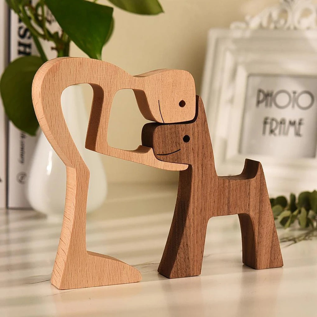 Klassisk håndlavet hundestatue i træ