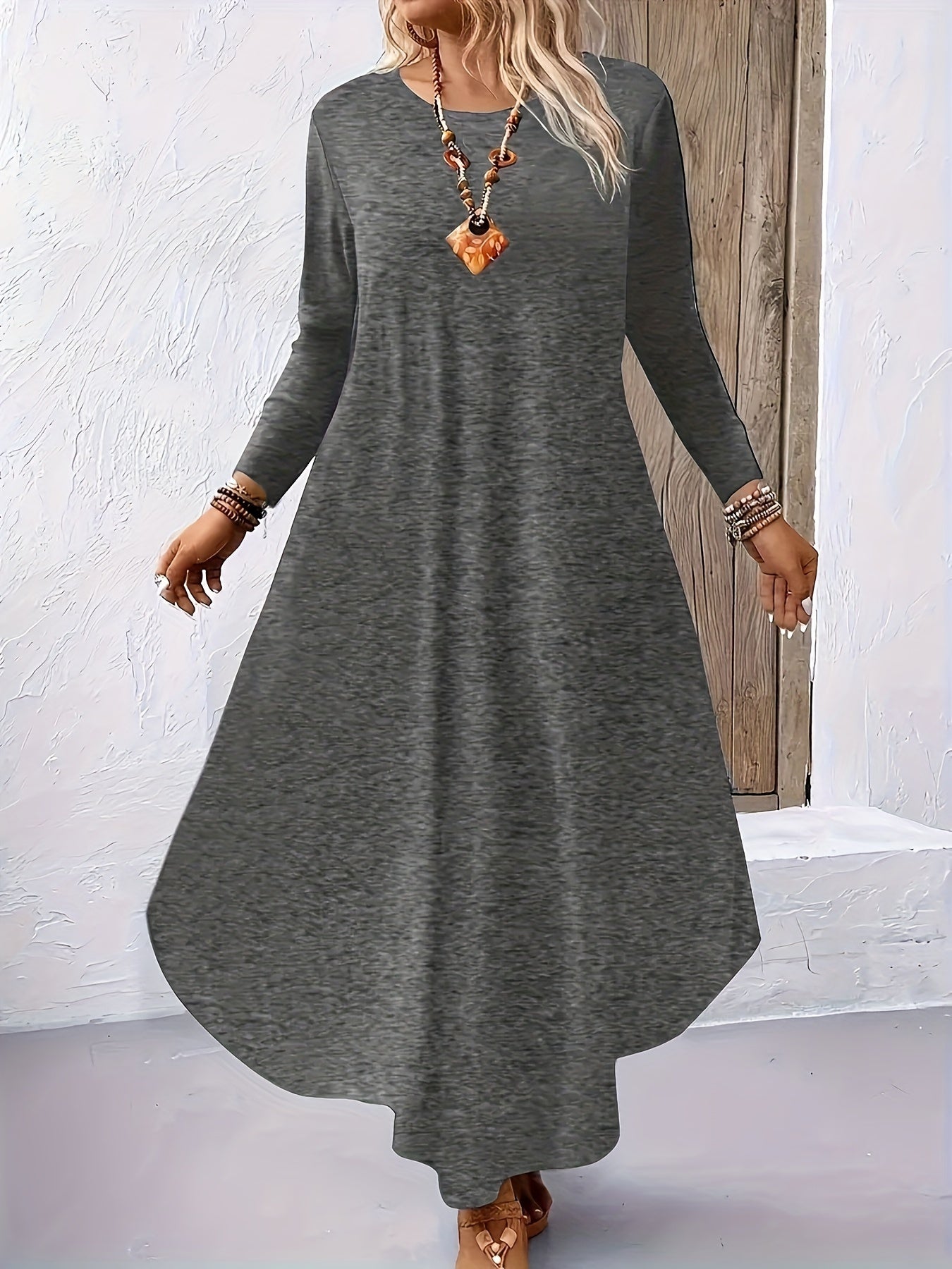 Liva - Enkel og Casual Kjole