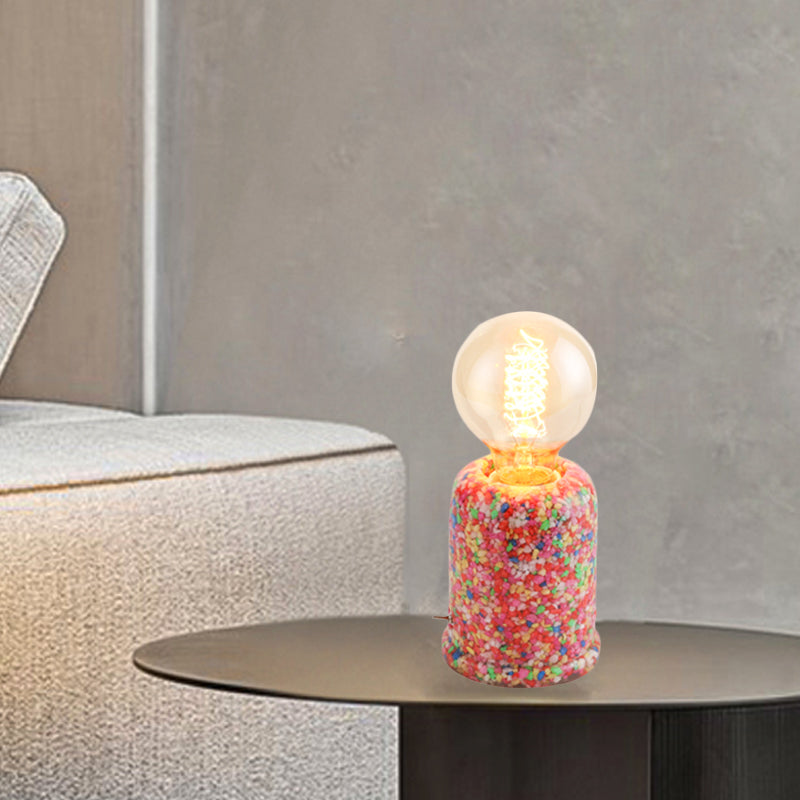 Resinova – Rørformet skrivebordslampe med stikledning