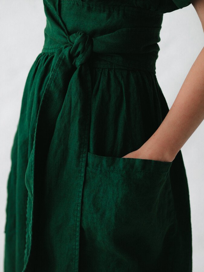 Esmeralda - Afslappet kjole i mellemlang længde