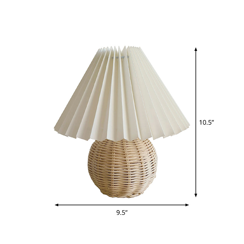 Bambrella - Minimalistisk Natlampe i rattan