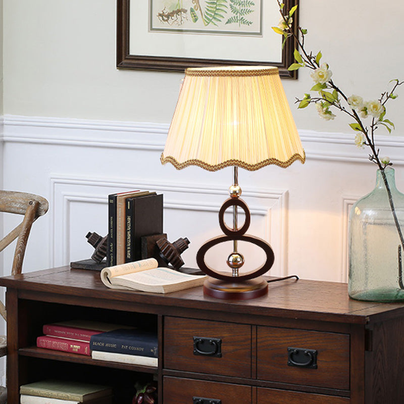 Serenova – Elegant rustik natbordslampe