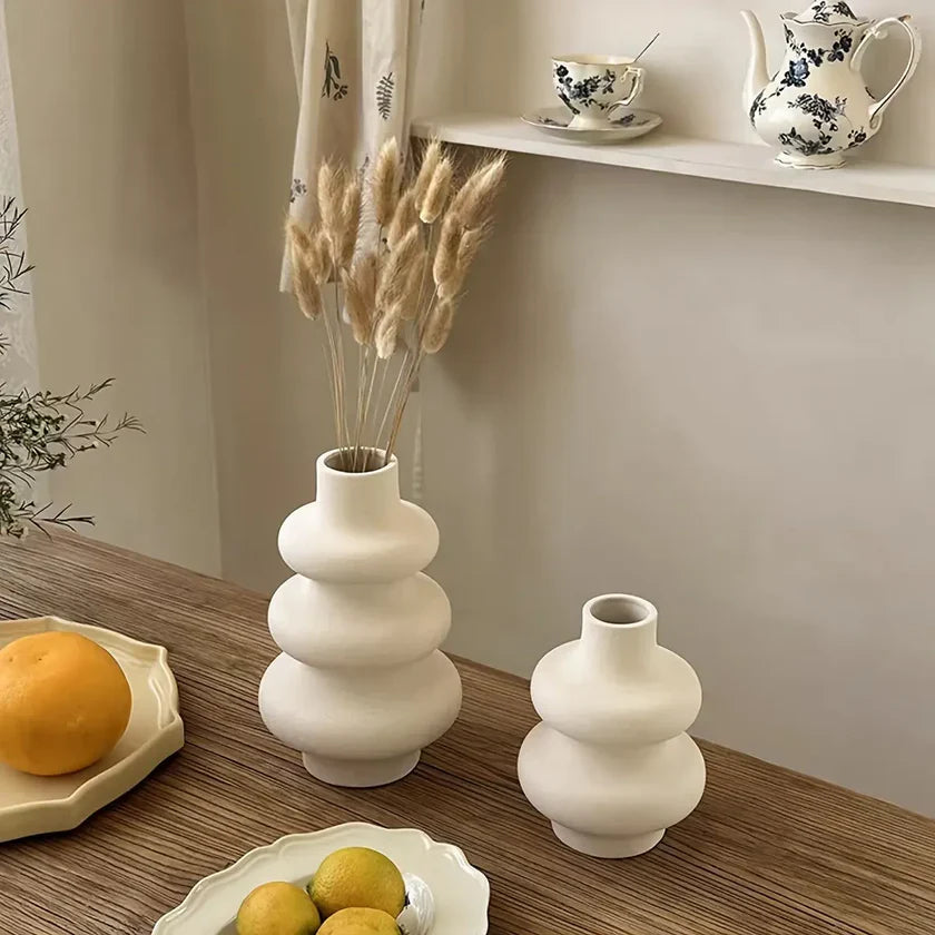 Sophistica - kunstnerisk vase for at forbedre interiørstilen