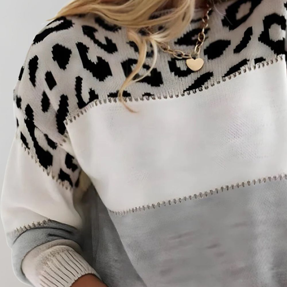 Augusta - Elegant leopardprint sweater med rund hals