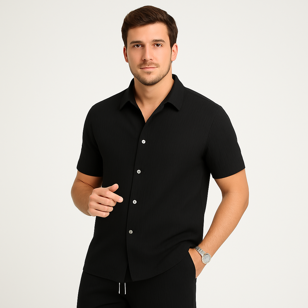 2-delt sommersæt til mænd – afslappet kortærmet top og matchende shorts