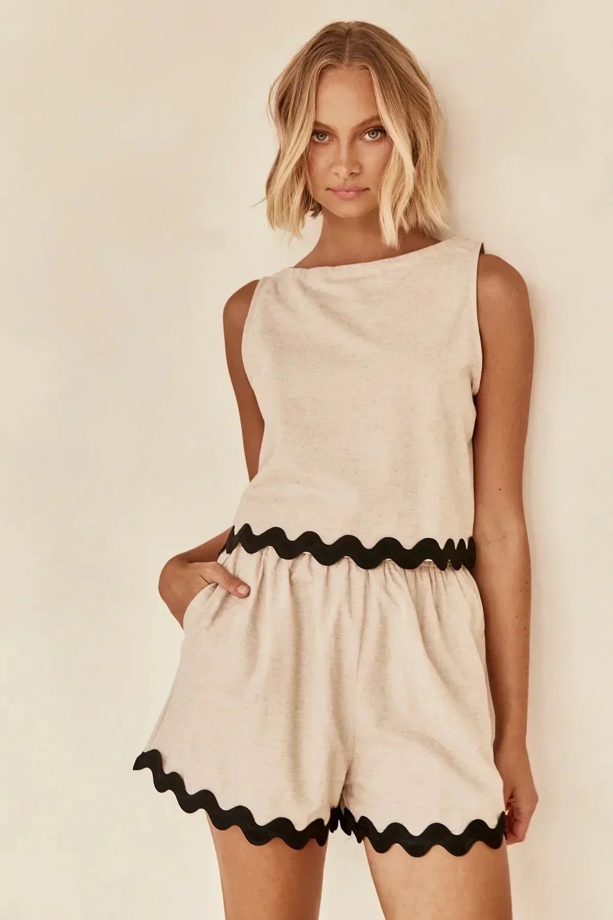 Karen - Ærmeløs top og kort sæt