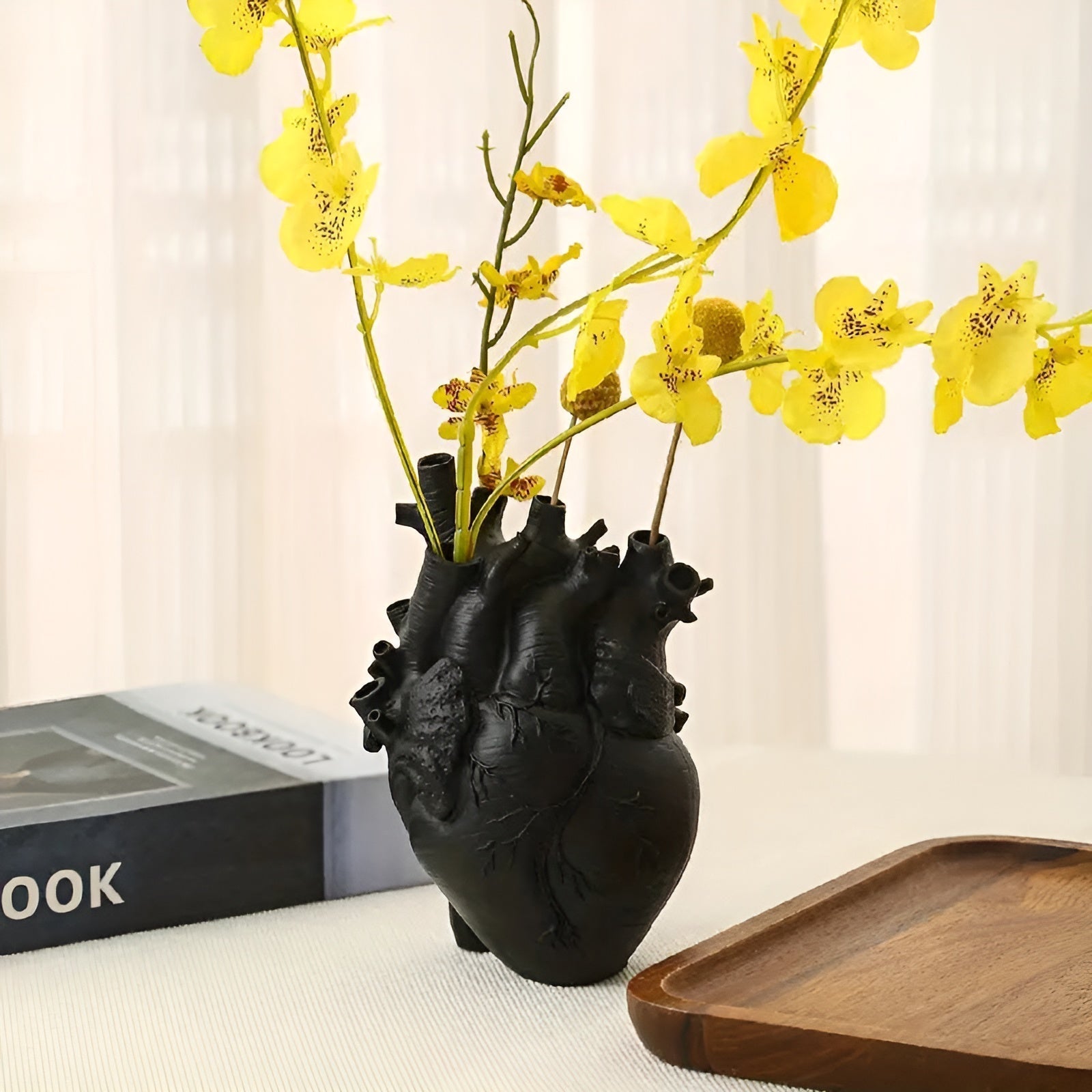 CherishBloom - Elegant hjerteformet vase til romantisk charme