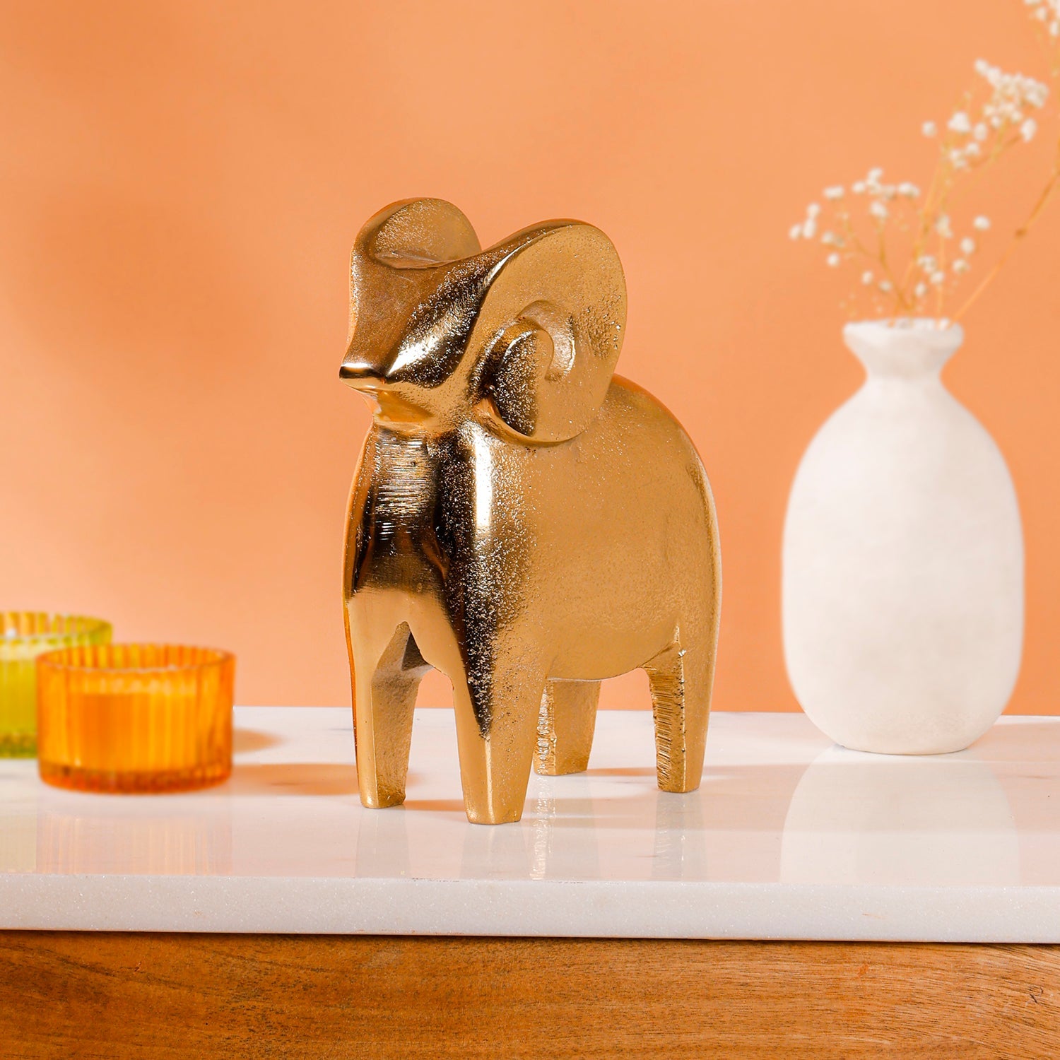 Ramora – Golden Elegance Abstrakt Ram-figur