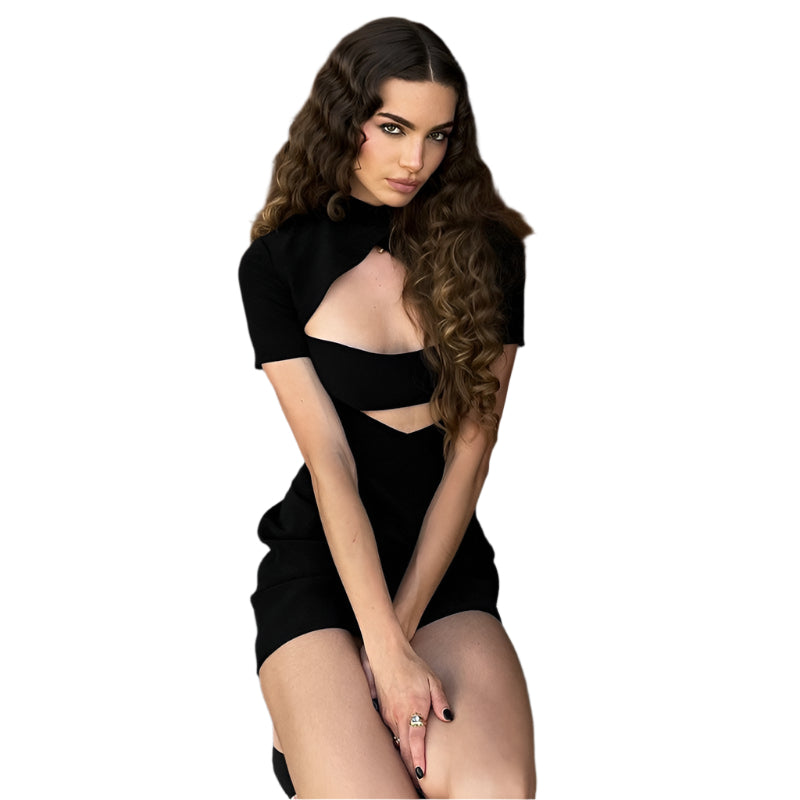 Esme - Udskåret minikjole med moderne stand-up krave