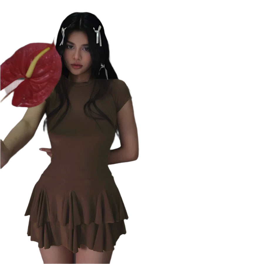 Anastasia - Moderne peplum-flydende minikjole