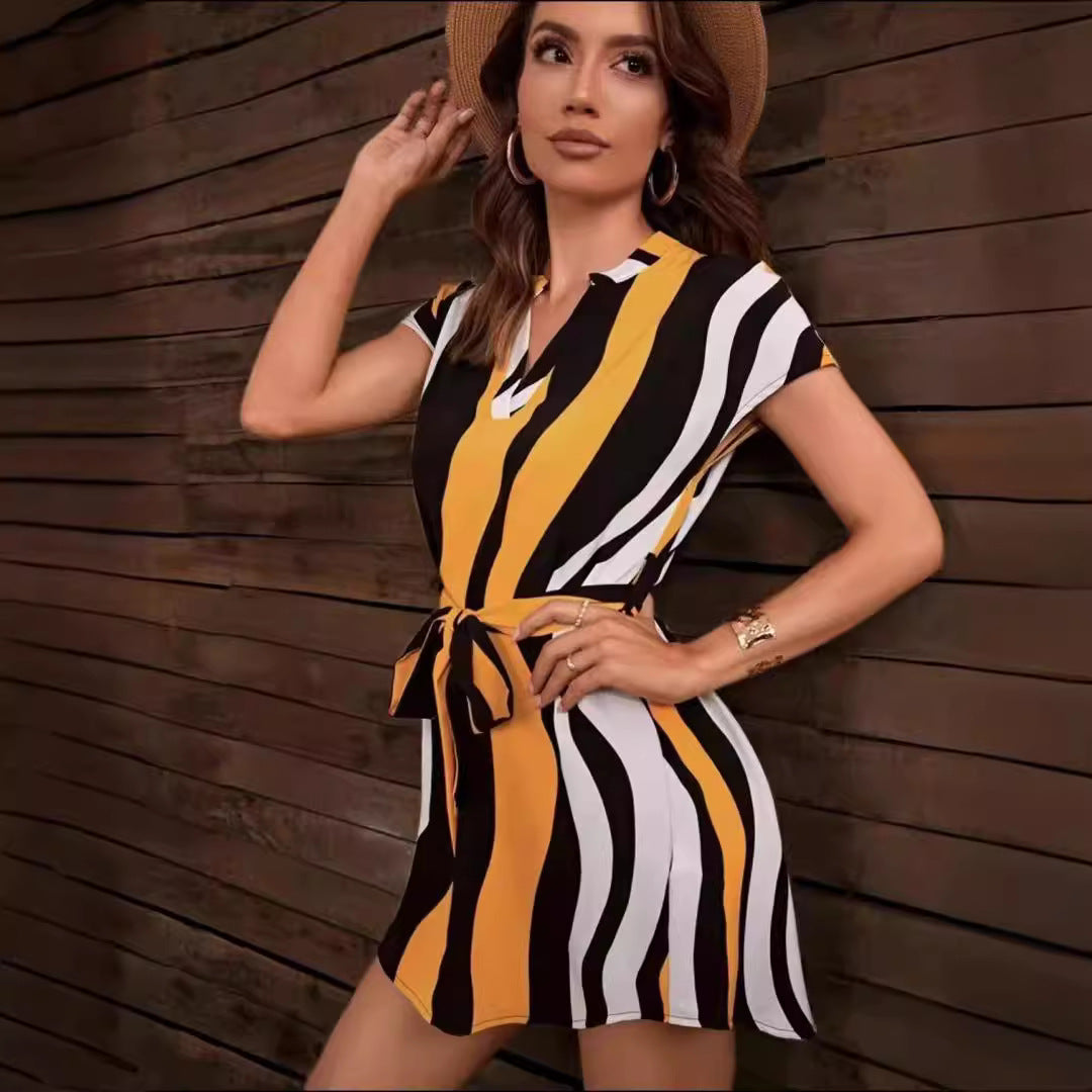 Leonora - Strap V-hals stribet mellemkjole