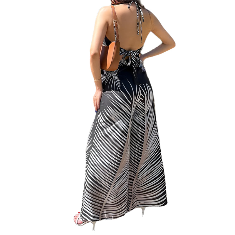 Juvia - Elegant slå-jumpedragt med udskårne detaljer