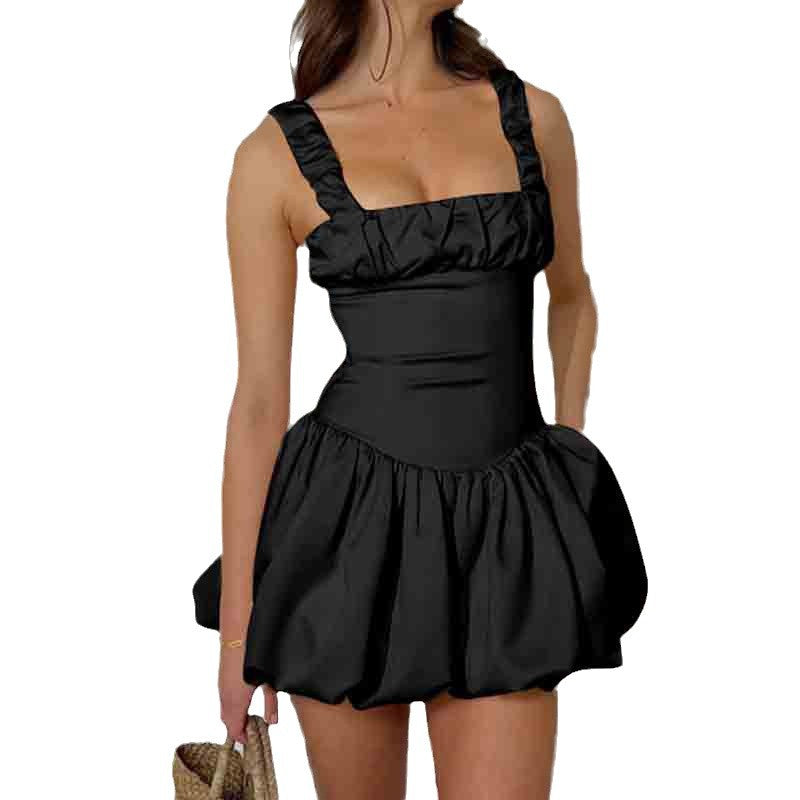 Bia - Voluminøs minikjole til kvinder med firkantet halsudskæring og flæsedetaljer