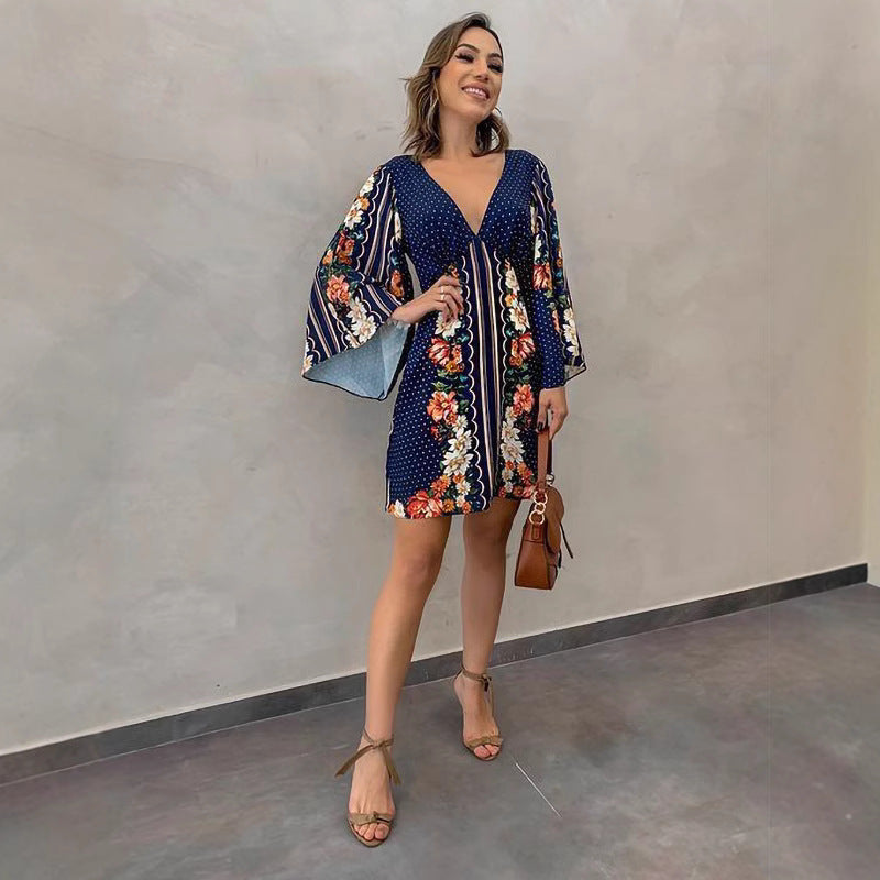 Rosemary - Dyb V-hals printet minikjole