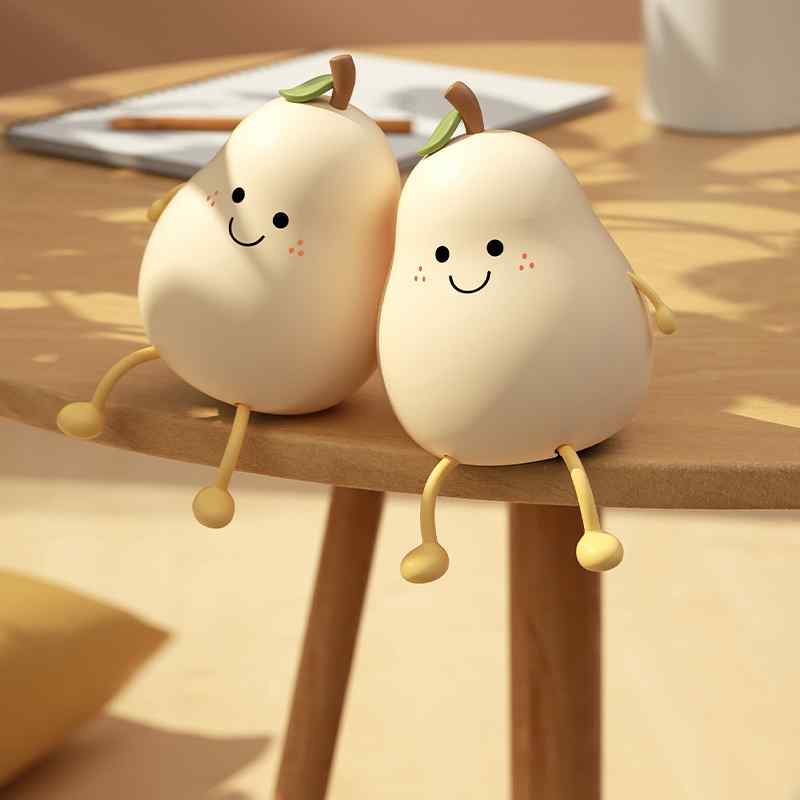 PearGlow | Natlys sød bordlampe