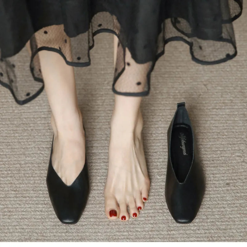 Mathilde - Tidløse damepumper