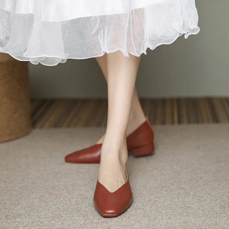 Mathilde - Tidløse damepumper