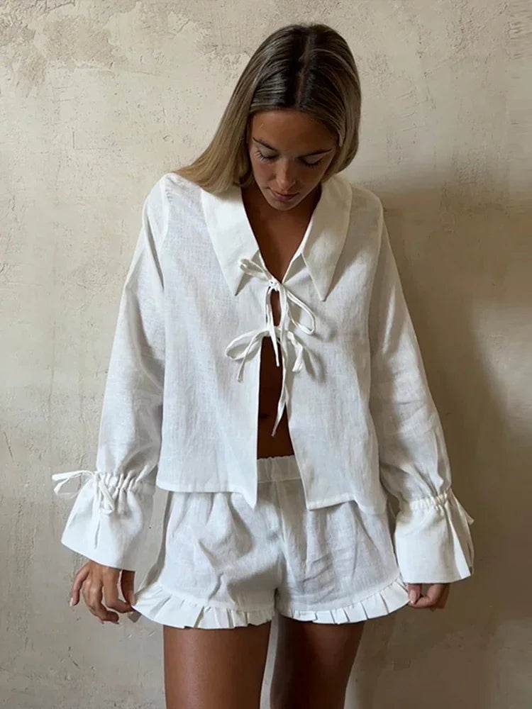 Melina - Stilfuldt sæt med skjorte og shorts