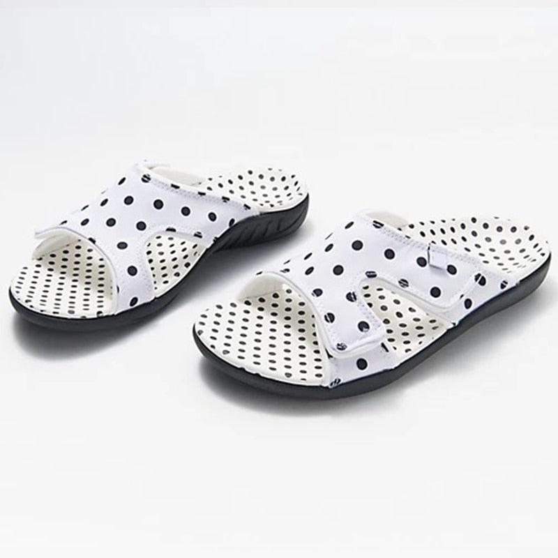 Dina - Behagelige polkaprikkede sandaler
