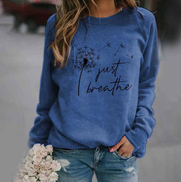 Just Breathe Graphic Mælkebøtte Sweatshirtet