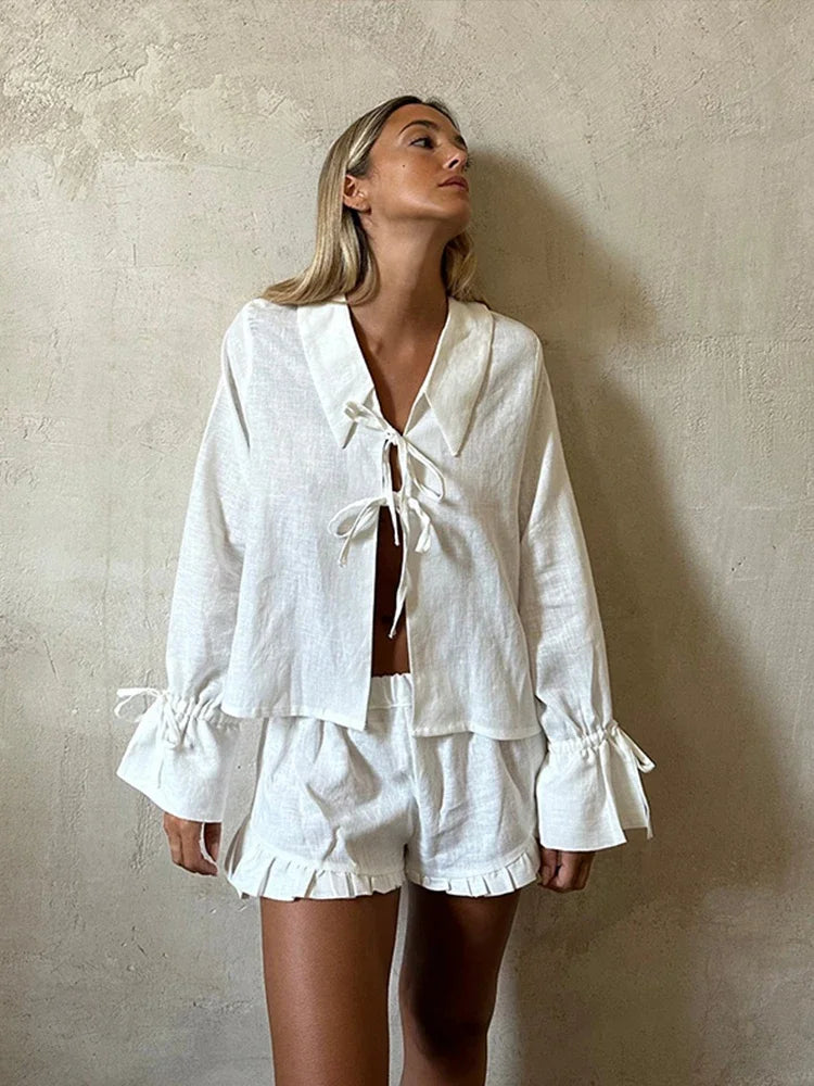 Melina - Stilfuldt sæt med skjorte og shorts