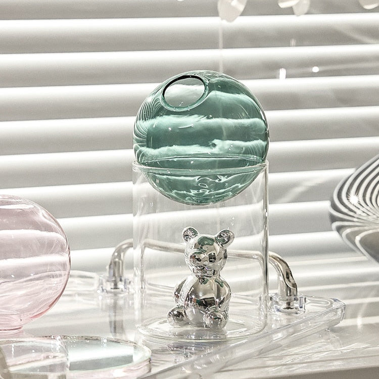 CosmicBear - Elegant glasvase med unikt design