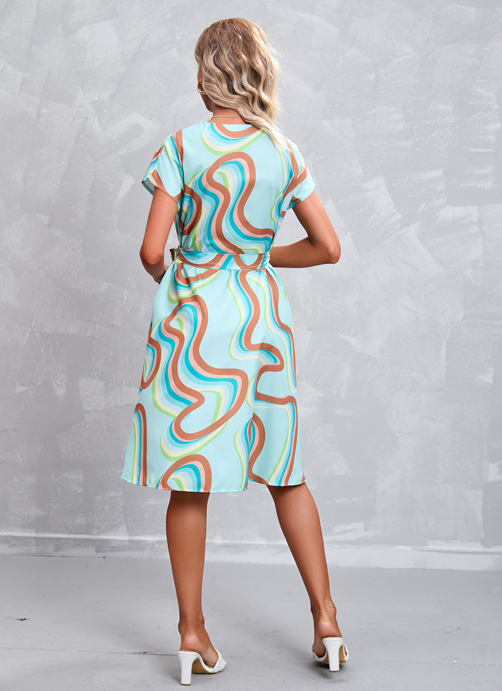 Wilhelmina - Elegant midikjole med bælte