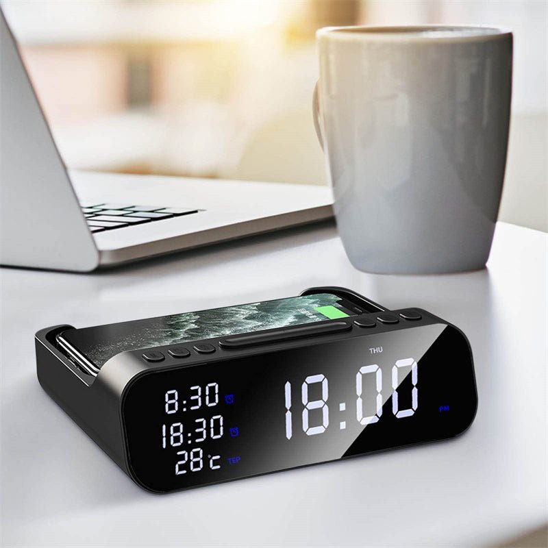 TimeMaster – Trådløs opladning digitalt vækkeur