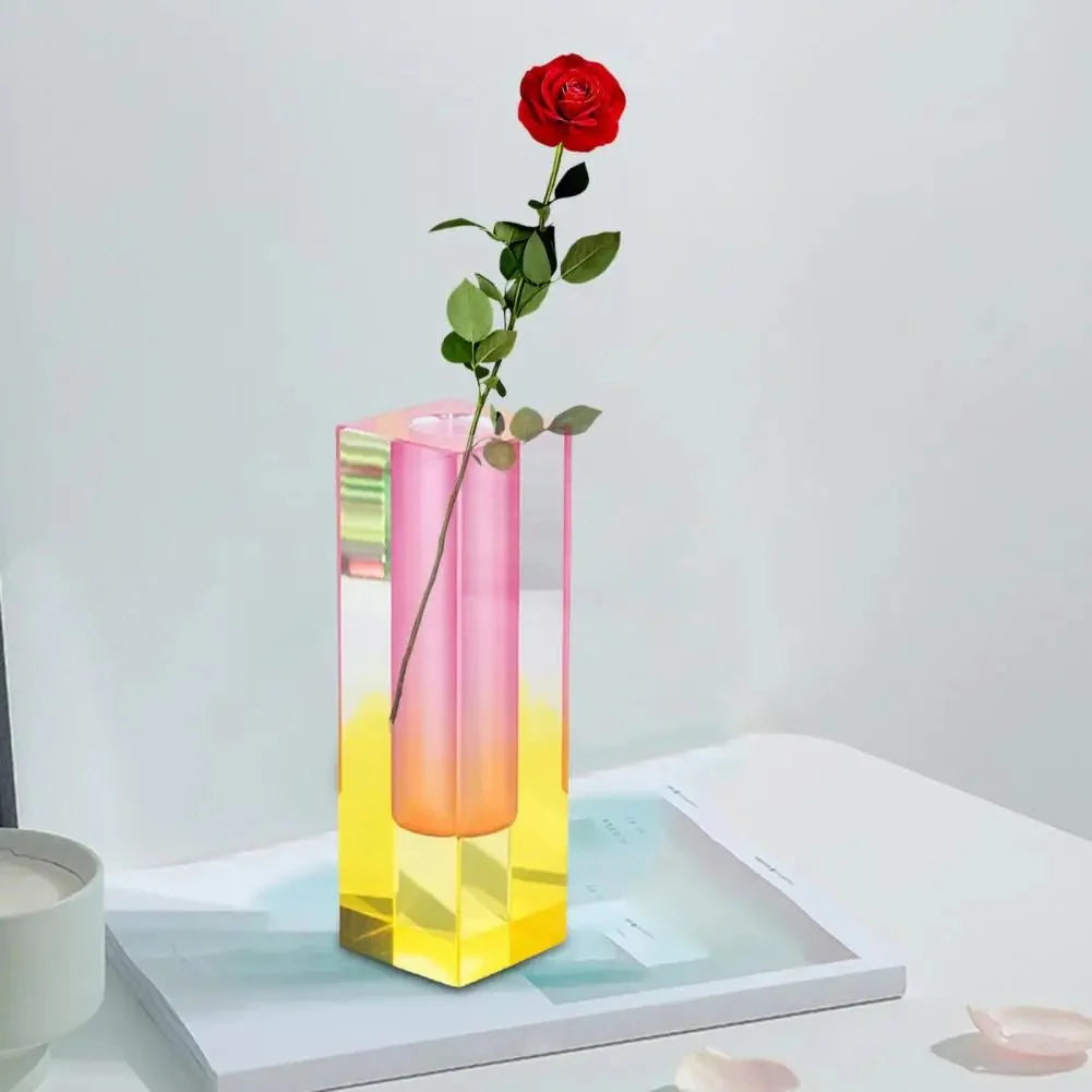 GradientGlow - Krystal Cuboid Vase
