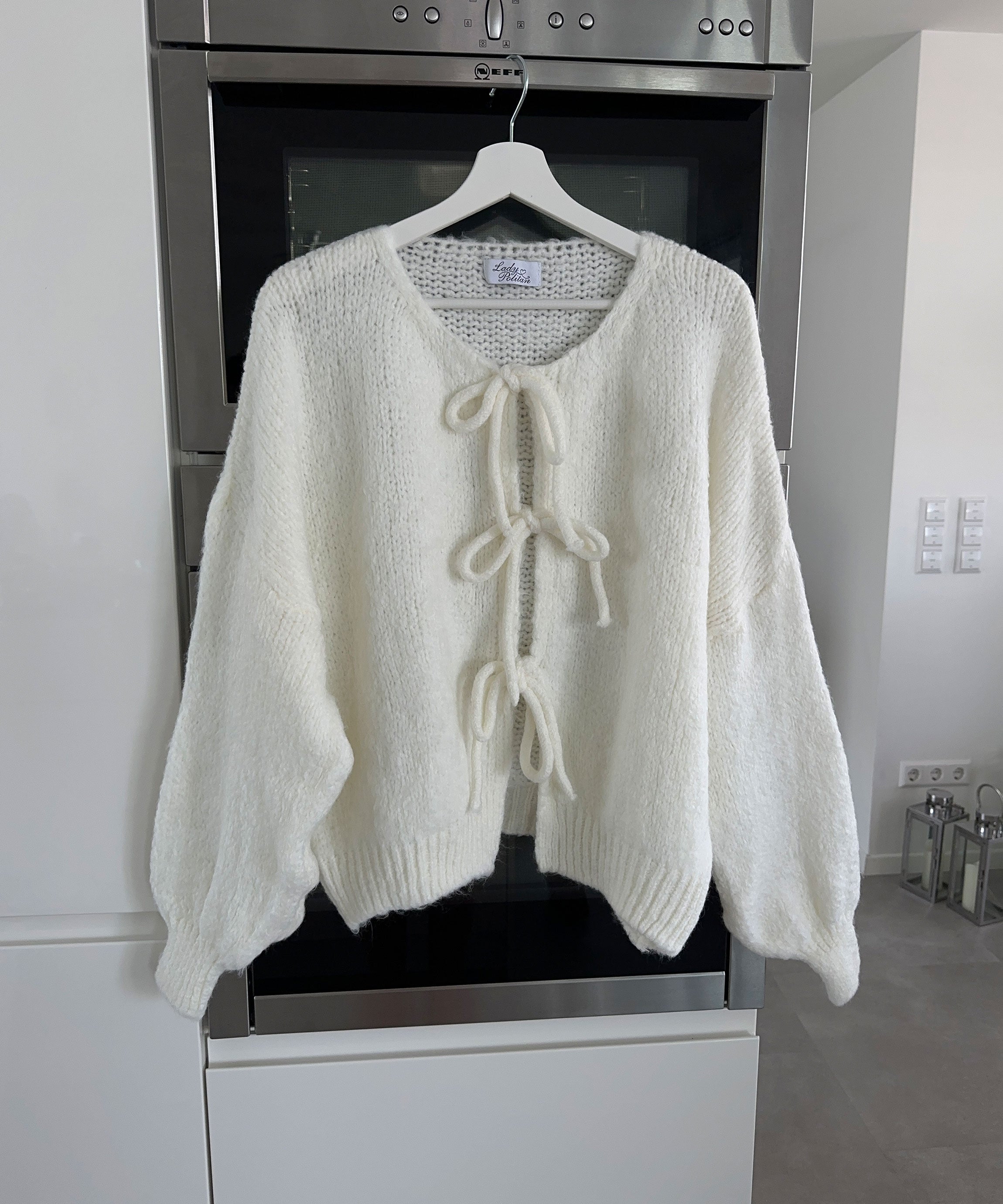 Shayne White Cardigan - Chic Strik
