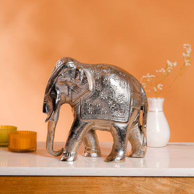 Ormetha – Sølv præget elefantstatue