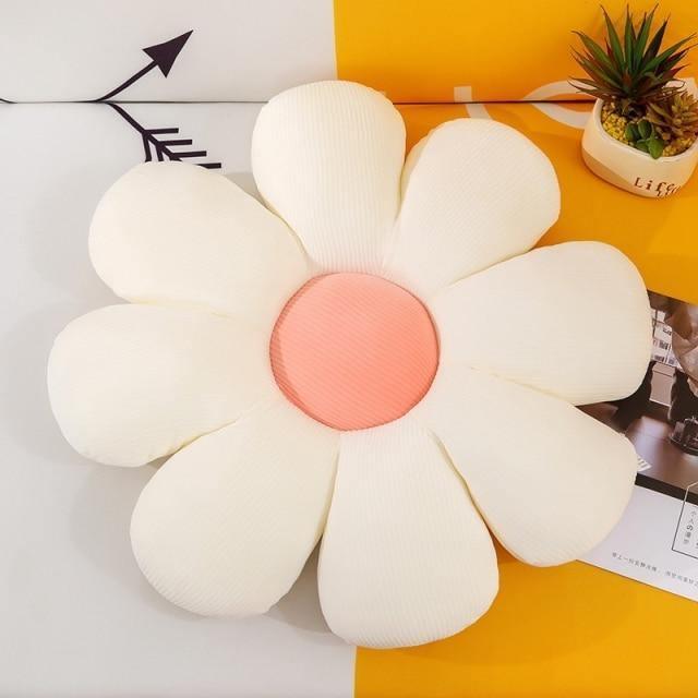 FloraNest | Elegant Blossom-inspireret pude