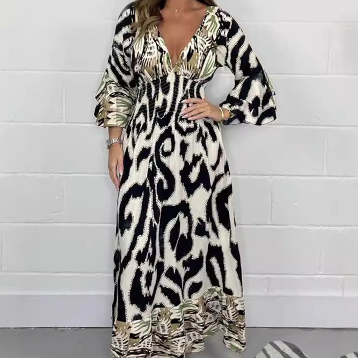 Gry – Langærmet kjole med dyb V-udskæring