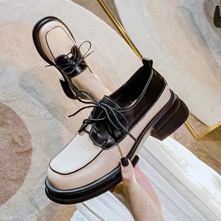 Stella - Tofarvede loafers med snørebånd med rund tå