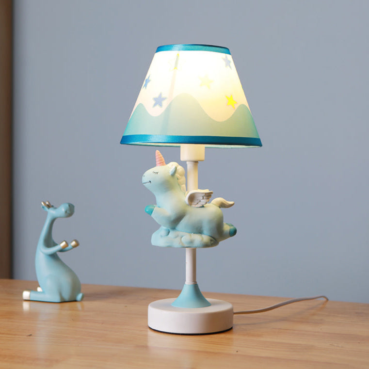Twinklehorn – Enhjørning bordlampe i stofskærm til arbejdsværelser