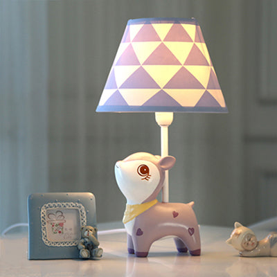 Deerina – Yndig lyserød Sika Deer Lampe