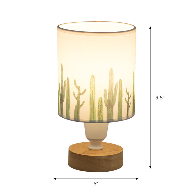 Naturis – moderne skrivebordslampe i stoff