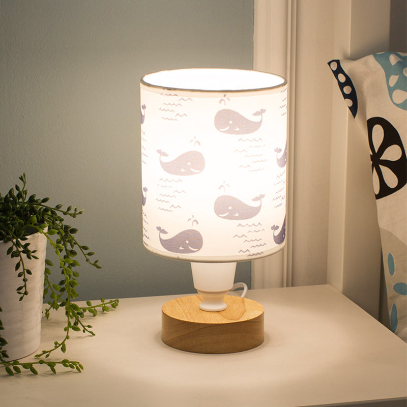 Naturis – moderne skrivebordslampe i stoff