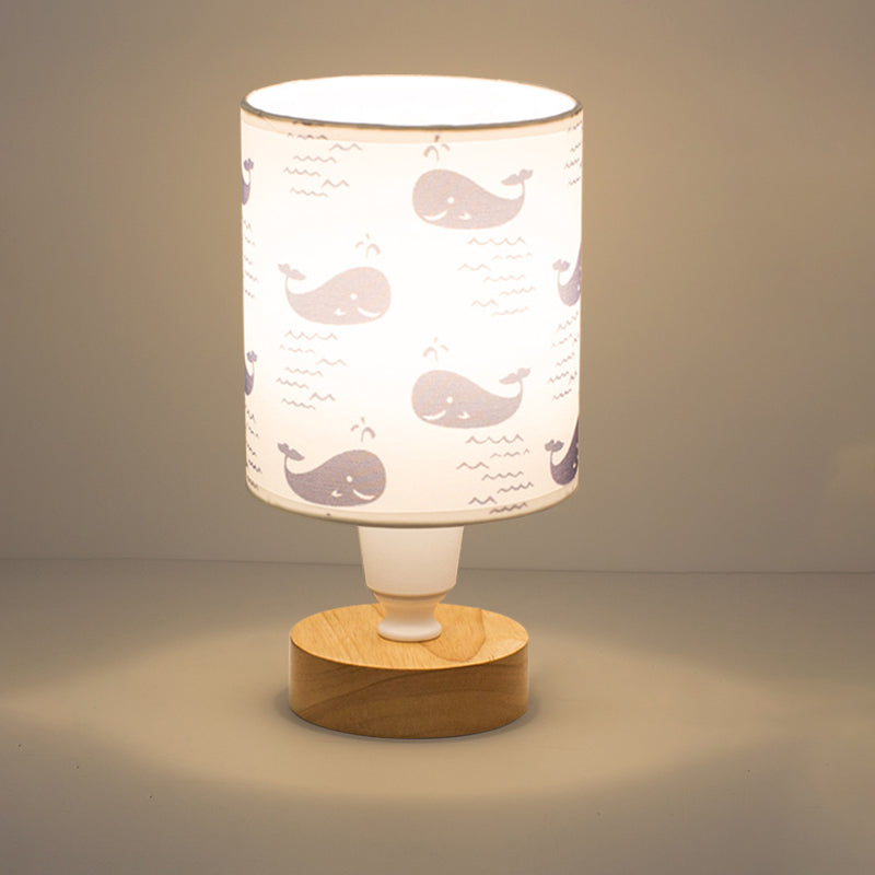 Naturis – moderne skrivebordslampe i stoff
